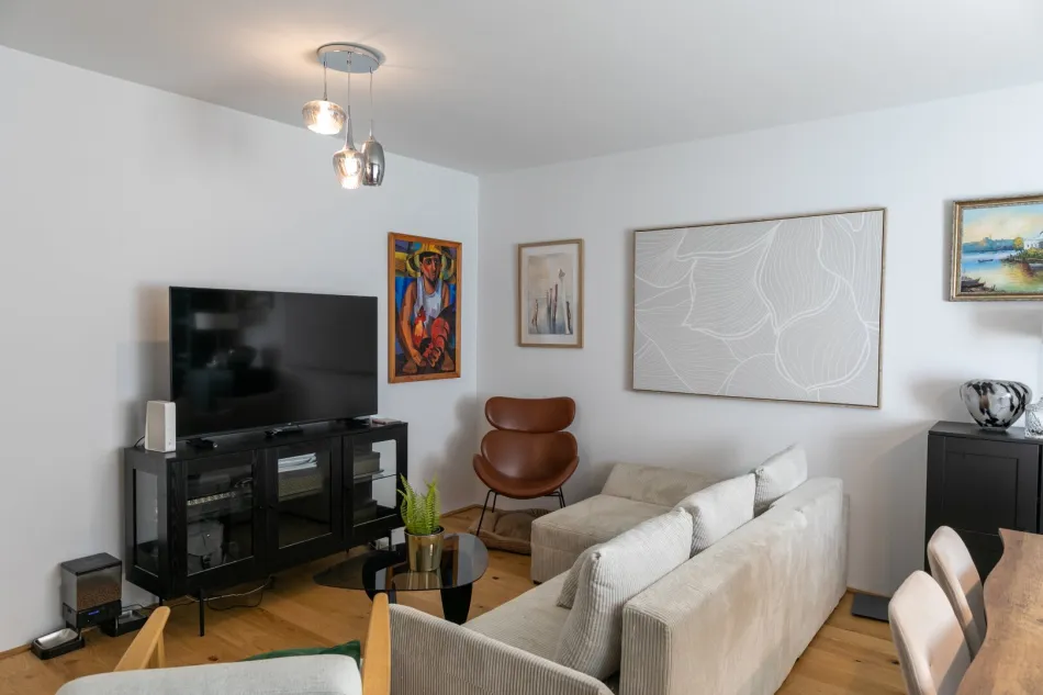 Moderne Neubauwohnung: 2 Zimmer in U-Bahn-Nähe I Perfekt für Anleger - Bild