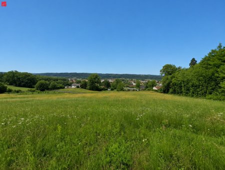 Premium-Baugrundstück in Bestlage mit Panorama und Privatsphäre