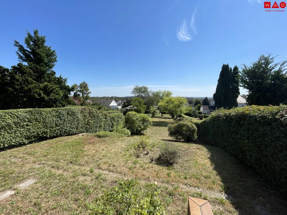 Blick von Garten zur Terasse