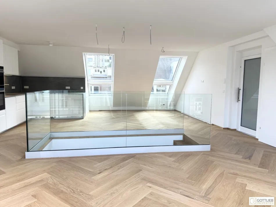 Bestlage nahe Belvedere! Luxuriöse 3-Zimmer-Erstbezug-Dachterrassen-Wohnung mit Outdoor-Pool in historischem Gebäude - Bild
