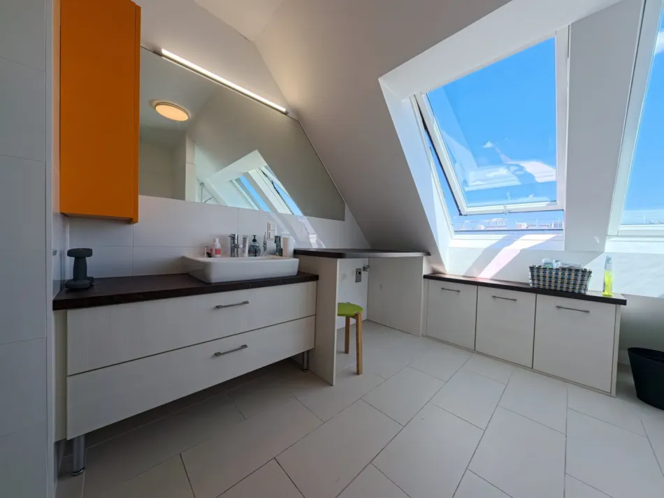 Exklusive Maisonette mit toller Terrasse & Grünblick - Bild