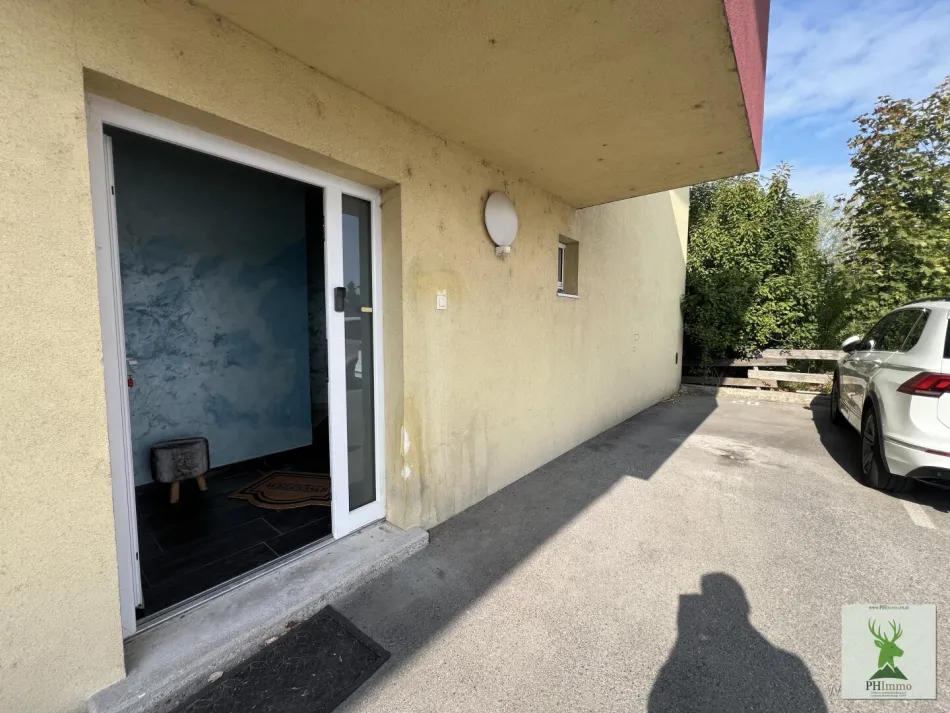 preiswertes Reihenhaus mit 4 Zimmern und schönem Wohnkeller - 15 Min von Wien 22 - PROVISIONSFREI - Bild