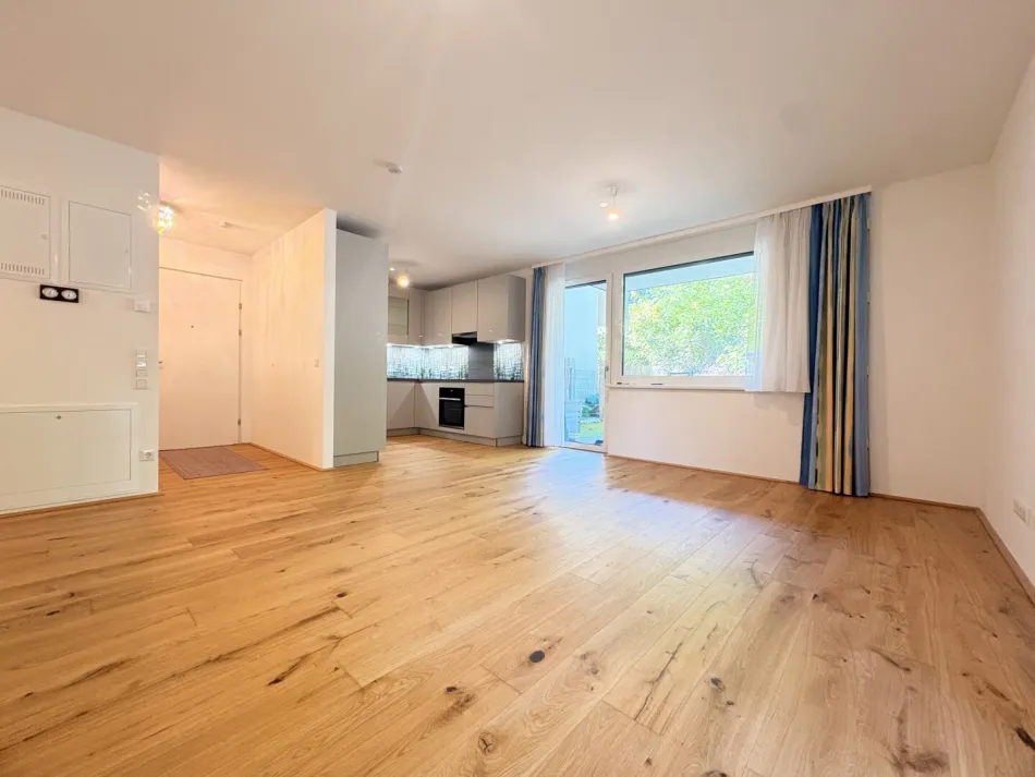 Ihr neues Zuhause + Eigengarten+ Outdoor-Gemeinschaftspool, der Lieblingsplatz der Familie - Titelbild