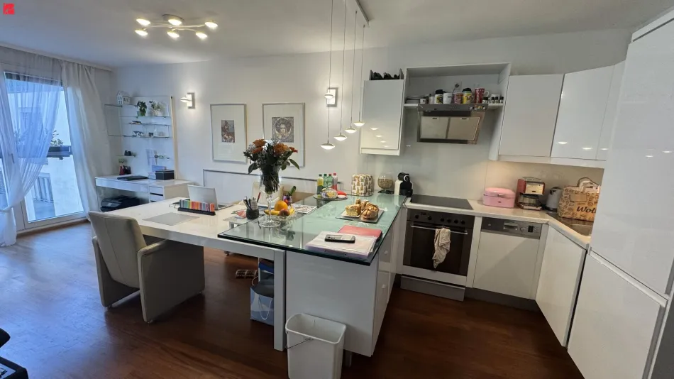 Moderne, ruhige Stadtwohnung mit Loggia und Tiefgaragenstellplatz! - Bild