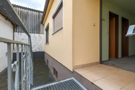 Rückseite / Terrasse