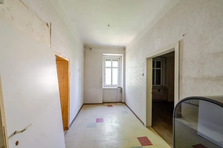 Kalvarienberggürtel, Graz – Entkernte 37,37m² Altbauwohnung - Titelbild