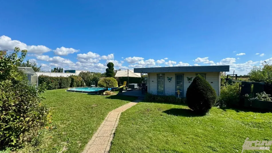 Einfamilienhaus mit Garten und Pool direkt in Podersdorf am Neusiedlersee. - Bild