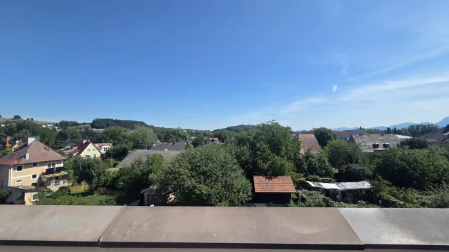 3 Zimmer Wohnung im Zentrum von Vöcklabruck. Hofseitig mit Grünblick - Eigennutzung oder Vermietung - Gratis TG Stellplatz (Provisionsfrei)