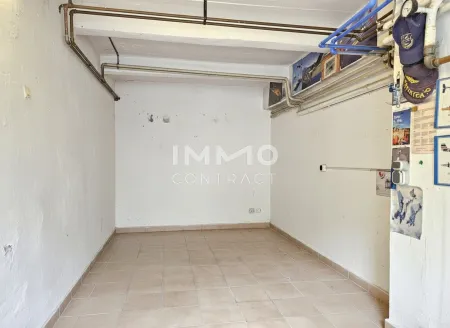 Altbau Lagerraum KG - KI generiert