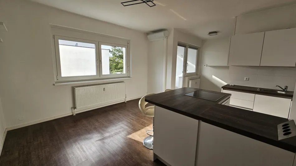Sonniger Single-Hit in Mödling – kleiner Balkon, Klimaanlage und Top-Zustand! - Bild