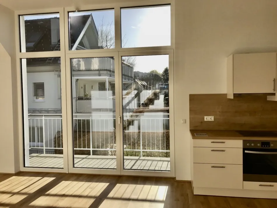 Charmante 3-Zimmer-Wohnung mit Galerie in begehrter Lage von Salzburg-Herrnau - Bild