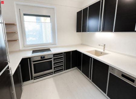 Schöne, gepflegte 3-Zi-Wohnung mit sonnigem Wintergarten