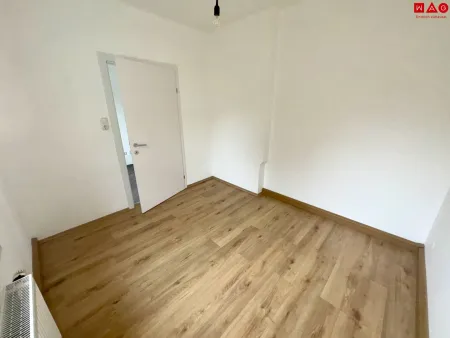 Kinderzimmer / Esszimmer / Büro