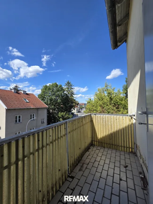 Zentrumsnahe 2-Zimmer-Eigentumswohnung mit Balkon und Gestaltungspotenzial - Bild