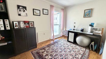 Ruhige 3 Zimmer Wohnung mit Tiefgaragenstellplatz