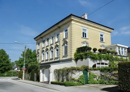 Besonderes Dachgeschoss in Salzburg-Riedenburg