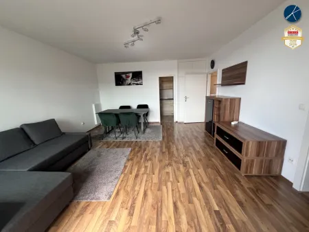 Wohnzimmer - Blick Richtung Küche