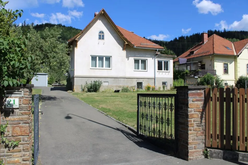 Einfamilienhaus in 8650 Kindberg mit großem Garten, Garage & viel Potenzial - Bild