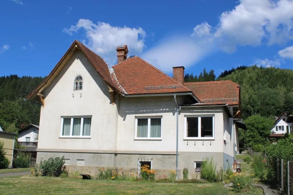 Einfamilienhaus in 8650 Kindberg mit großem Garten, Garage & viel Potenzial - Titelbild