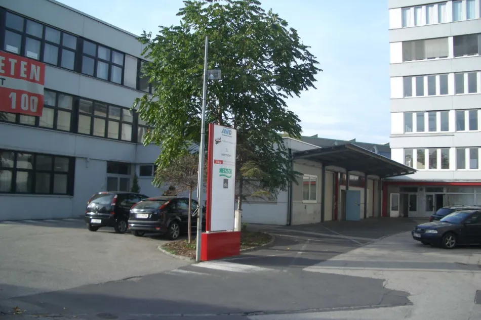 Großzügige Büroetage in der Linzer Industriezeile - Titelbild