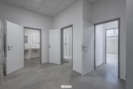 Umkleide EG