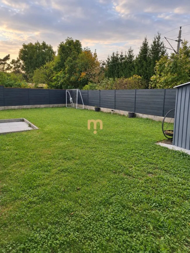 EIGENGRUND | gepflegtes Kleingartenhaus mit 5 Zimmern, Garten & Doppel-Carport in Stockerau - Bild