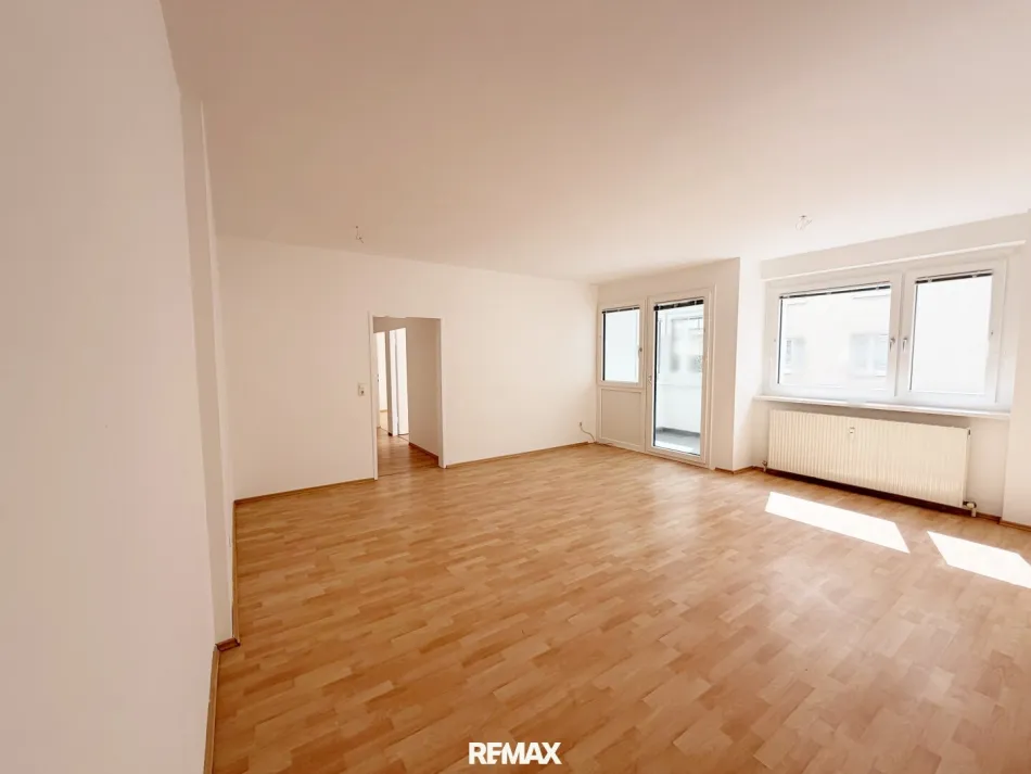 Geräumige 4 Zi. Wohnung im Zentrum von Wels - Titelbild