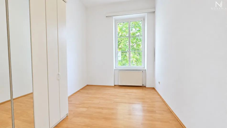 Charmante 2-Zimmer-Altbauwohnung in begehrter Lage von Baden - Bild