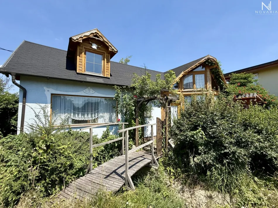 NOVARIA REAL ESTATE
