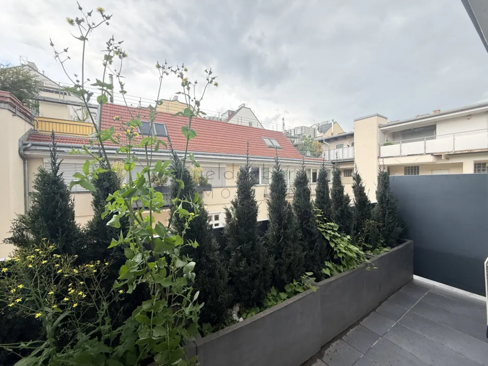 BEFRISTET VERMIETET VON SEPTEMBER 2026 - JUNI 2027 --- EINZIGARTIGES WOHNGEFÜHL AUF 79 M² MIT FREIFLÄCHE UND GARAGENPLATZ – HAYDNGASSE - Bild