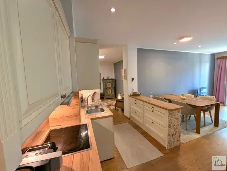 BAD ISCHL - ABSOLUTE TOP-LAGE MIT SIRIUSKOGEL-BLICK - Barrierefreie Terrassenwohnung mit TG-Platz