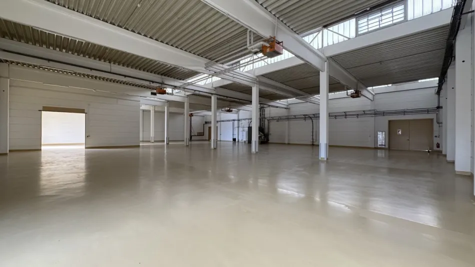 Vermietete Lager- und Logistikhalle | 7,14 % Bruttorendite | St. Pölten / S33 - Titelbild