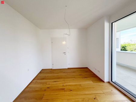 Luxus-Oase im Herzen von St. Peter: Urbane Eleganz trifft auf höchste Lebensqualität