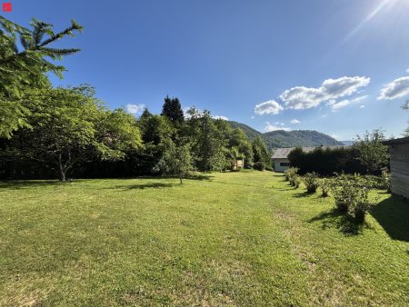 Bauträger aufgepasst: Großzügiger Baugrund mit Aussicht