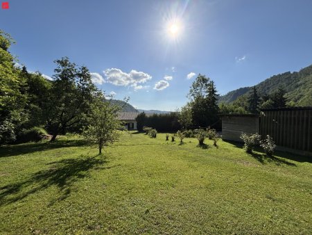 Bauträger aufgepasst: Großzügiger Baugrund mit Aussicht