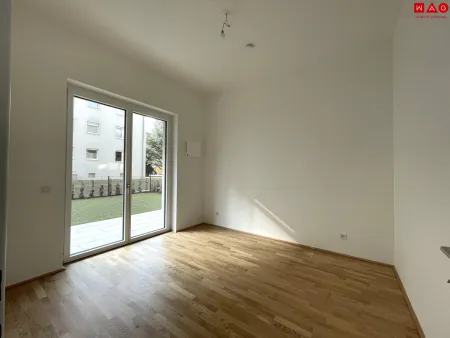 Schlafzimmer mit Zugang auf die Terrasse