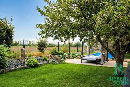 Kellerausgang - Garten