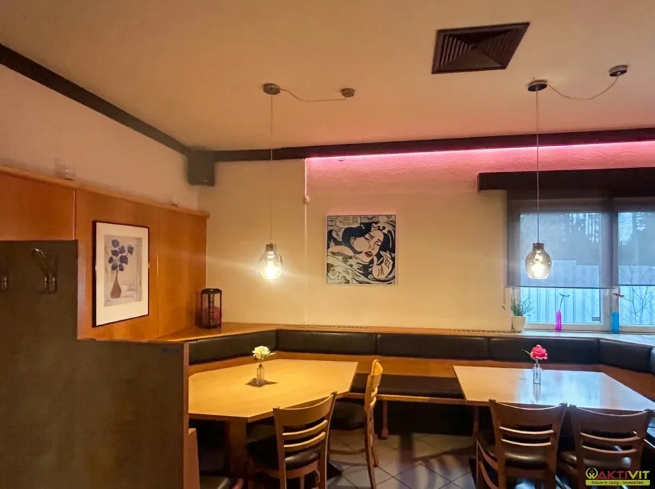 Vielseitig nutzbares Gewerbeobjekt mit ca. 1.100 m² Stellplatzfläche - Bild