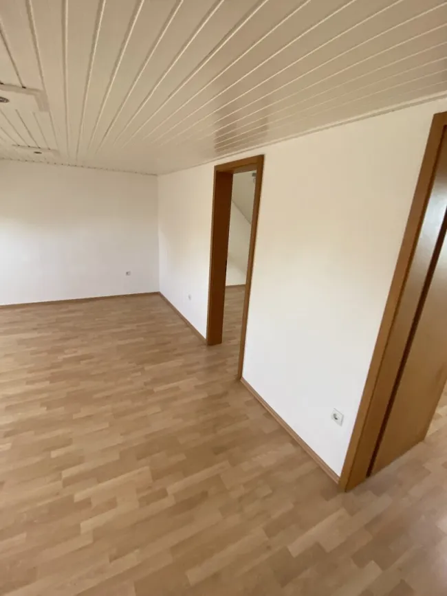 Helle, freundliche 2,5 Zimmer Wohnung direkt in Gerasdorf - Titelbild