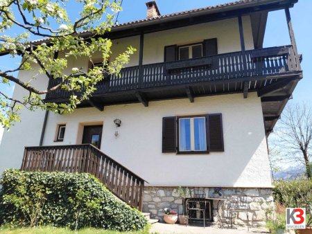 Charmantes Einfamilienhaus 130m² mit Garten, Balkon & Garage in Arnoldstein, Kärnten!