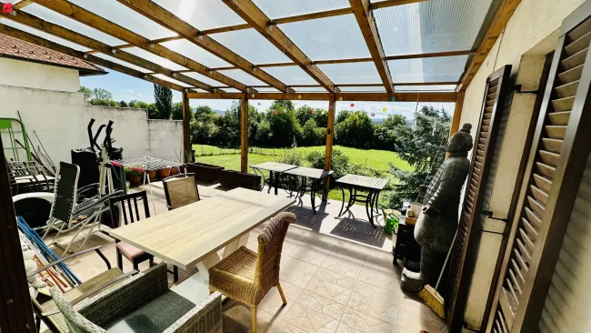 Riesige 10 Zimmer Doppelhaushälfte mit 400 m² Garten nahe Wien - Bild