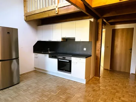 Helle 3-Zimmer-Galeriewohnung in Uni-Nähe
