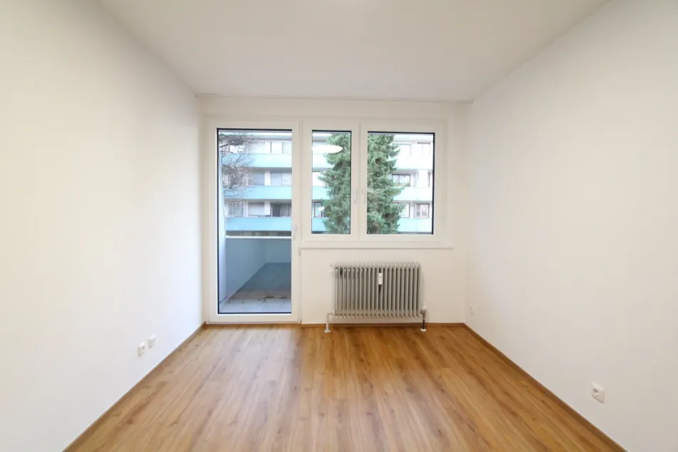 Kompakte Garçonnière mit Balkon | Nähe LKH & Aiglhof - Bild