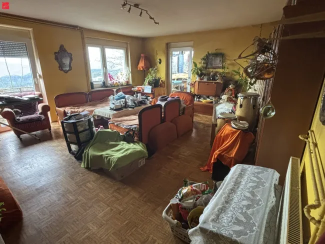 Renovierungsbedürftiges Wohnjuwel mit großem Garten und viel Platz! - Bild