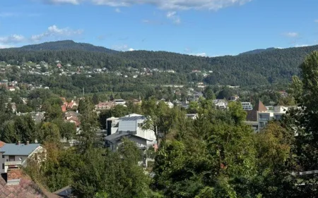 Sanierungsbedürftiger Bungalow in 9220 Velden am Wörther See – Ideal für junge Familien und Investoren mit individuellem Gestaltungsspielraum - Titelbild