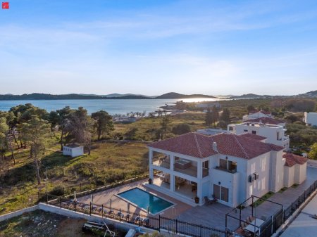 Sea, Style & Serenity – Hochwertige Villa in Toplage Dalmatien