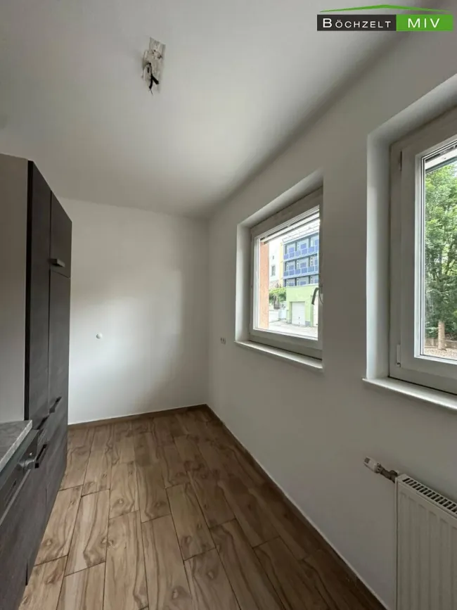 Mietwohnung mit Balkon in zentraler Lage in KNITTELFELD ++ Küche möbliert ++ - Bild
