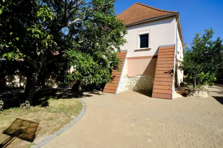 Kernsanierter Gutshof