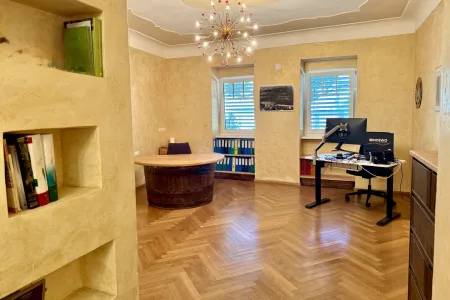 Einliegerwohnung - Büro/Praxis