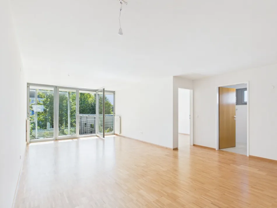 Erstbezug nach Sanierung - 4-Zimmer-Eckwohnung mit südseitiger Terrasse & verglaster Veranda – Ruhelage mit bester Infrastruktur - Bild